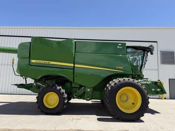 Main image John Deere S760